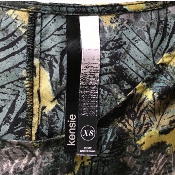 •kensie• print tier front top {E18} - Picture 4 of 4